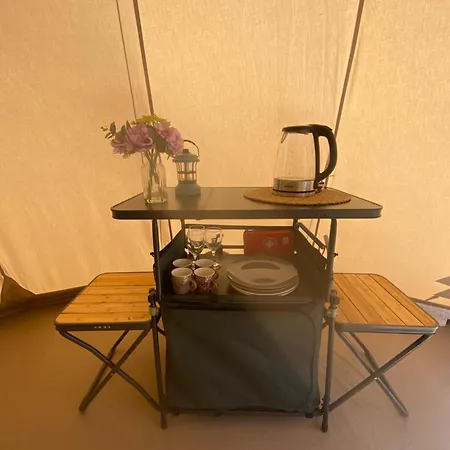 Tente de luxe Les Pichies, Le Tipi D'adri, Insolite