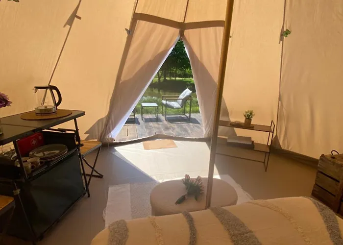 خيمة فخمة Les Pichies, Le Tipi D'adri, Insolite Saint-Leger-sur-Vouzance